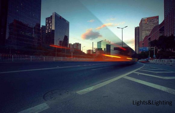 What is the working principle of the traffic intelligent high-definition LED fill light?