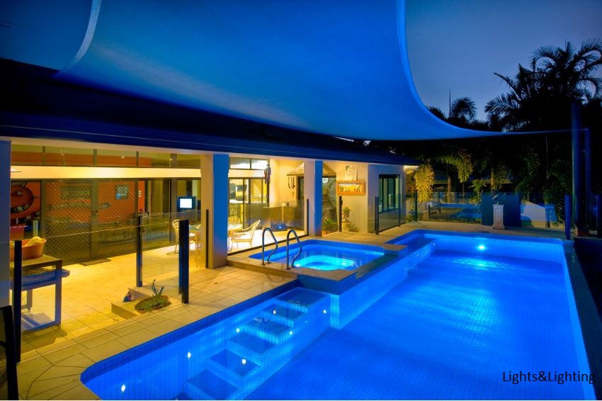 The Pros And Cons Of LED Pool Lighting